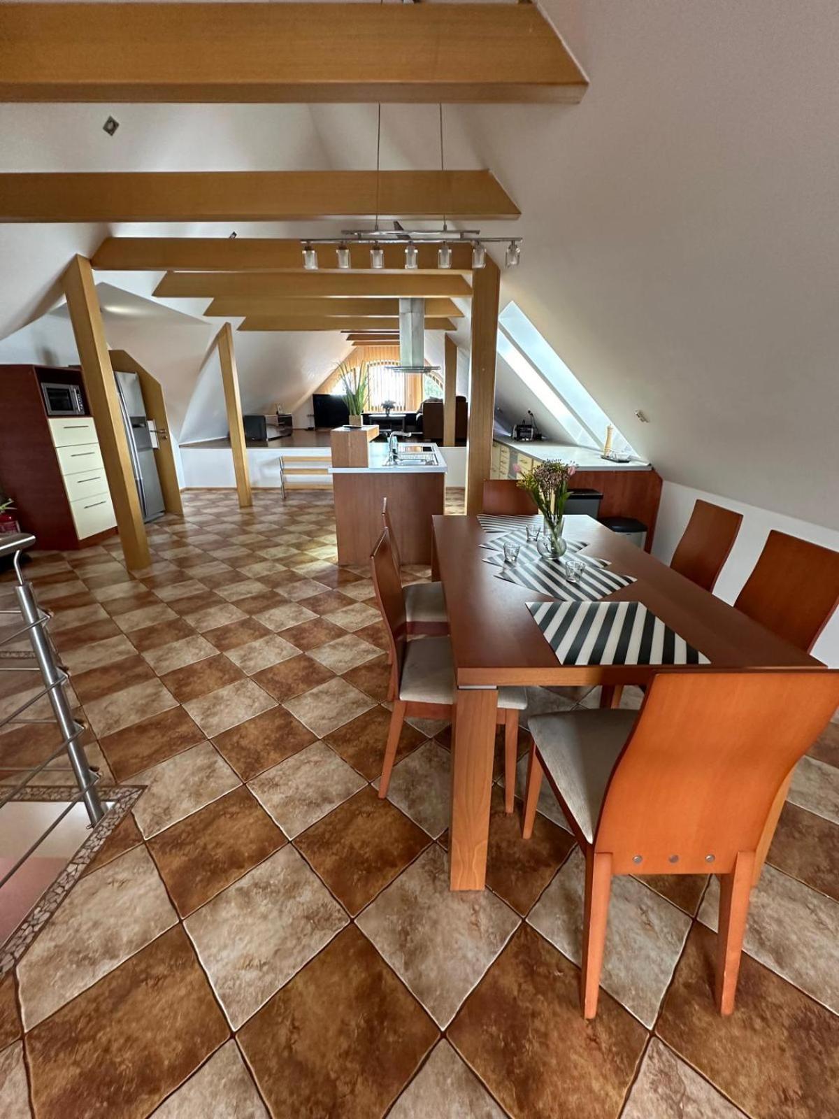Apartman Lipa Mikulov Eksteriør bilde