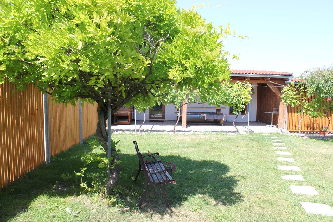 Apartman Lipa Mikulov Eksteriør bilde